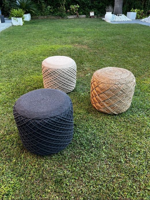 Nuovi pouf in corda