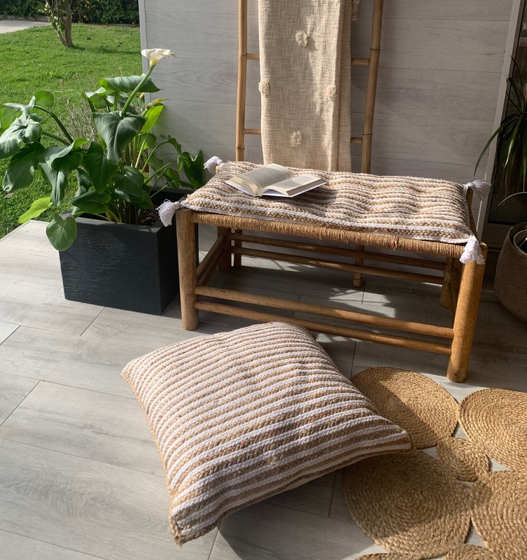 Cuscino panca 90x40 cm, in juta e cotone con nappe negli angoli — Cuscini  da giardino