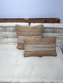 Cuscino in juta con strisce bianche 45x45 cm